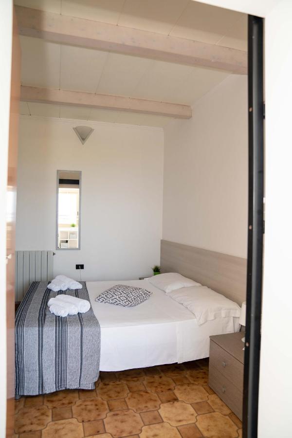 Queen'S Bed & Breakfast Grisolia Exterior foto