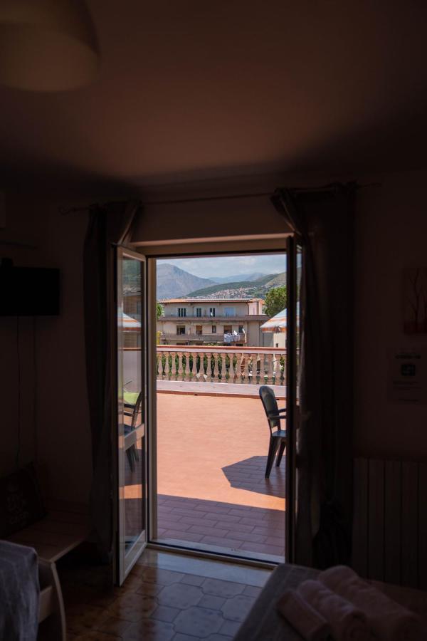 Queen'S Bed & Breakfast Grisolia Exterior foto