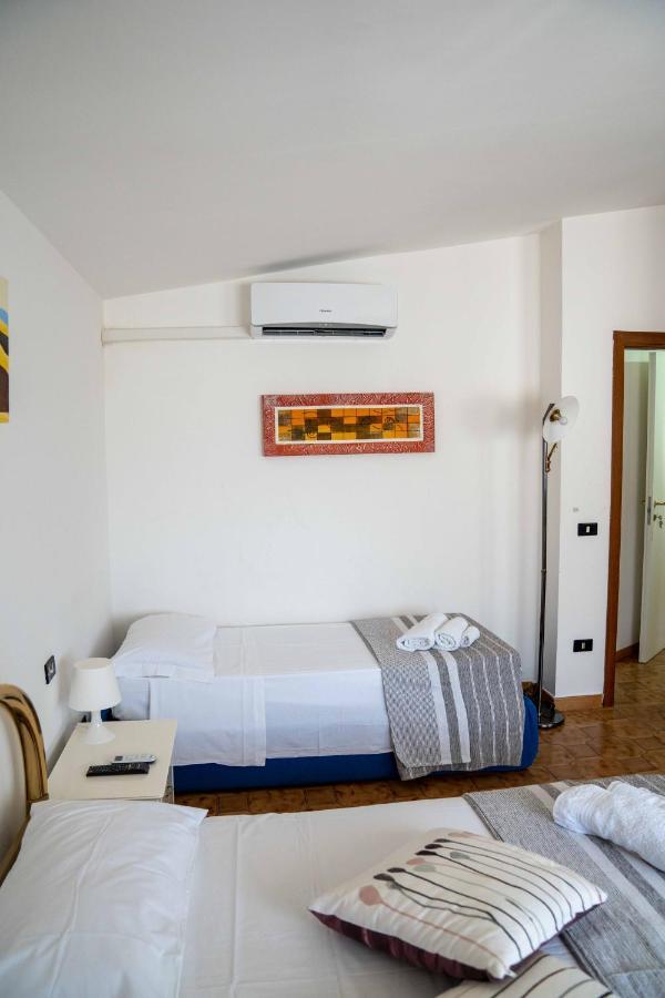 Queen'S Bed & Breakfast Grisolia Exterior foto