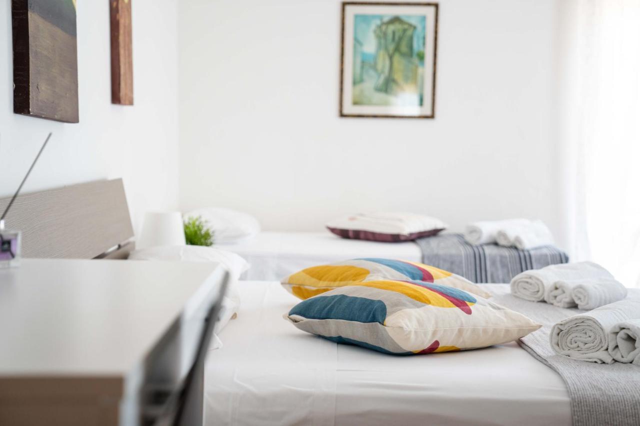 Queen'S Bed & Breakfast Grisolia Exterior foto