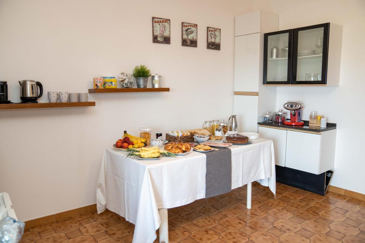Queen'S Bed & Breakfast Grisolia Exterior foto
